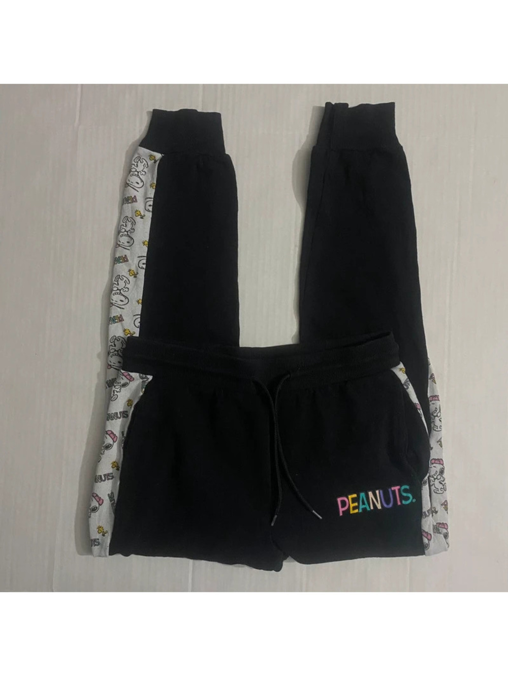 Peanuts black graphic sweatpants womens S